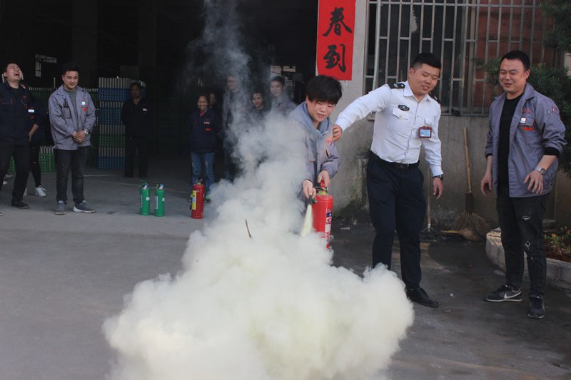 车间体员工消防实战演习